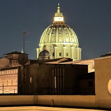 Ricettiva Risorgimento San Pietro E Musei Vaticani ローマ エクステリア 写真