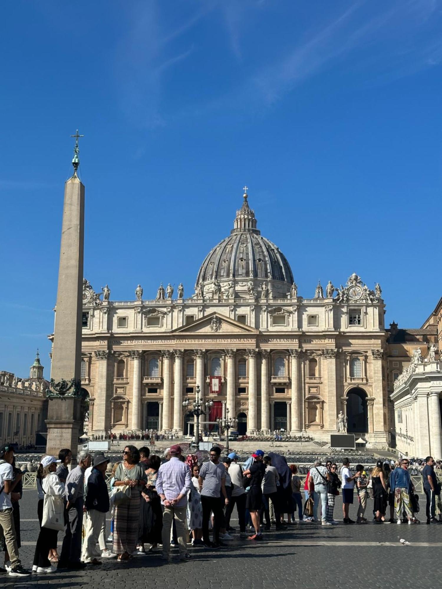 Ricettiva Risorgimento San Pietro E Musei Vaticani ローマ エクステリア 写真